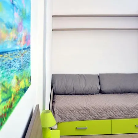 Civico 57 Apartman *